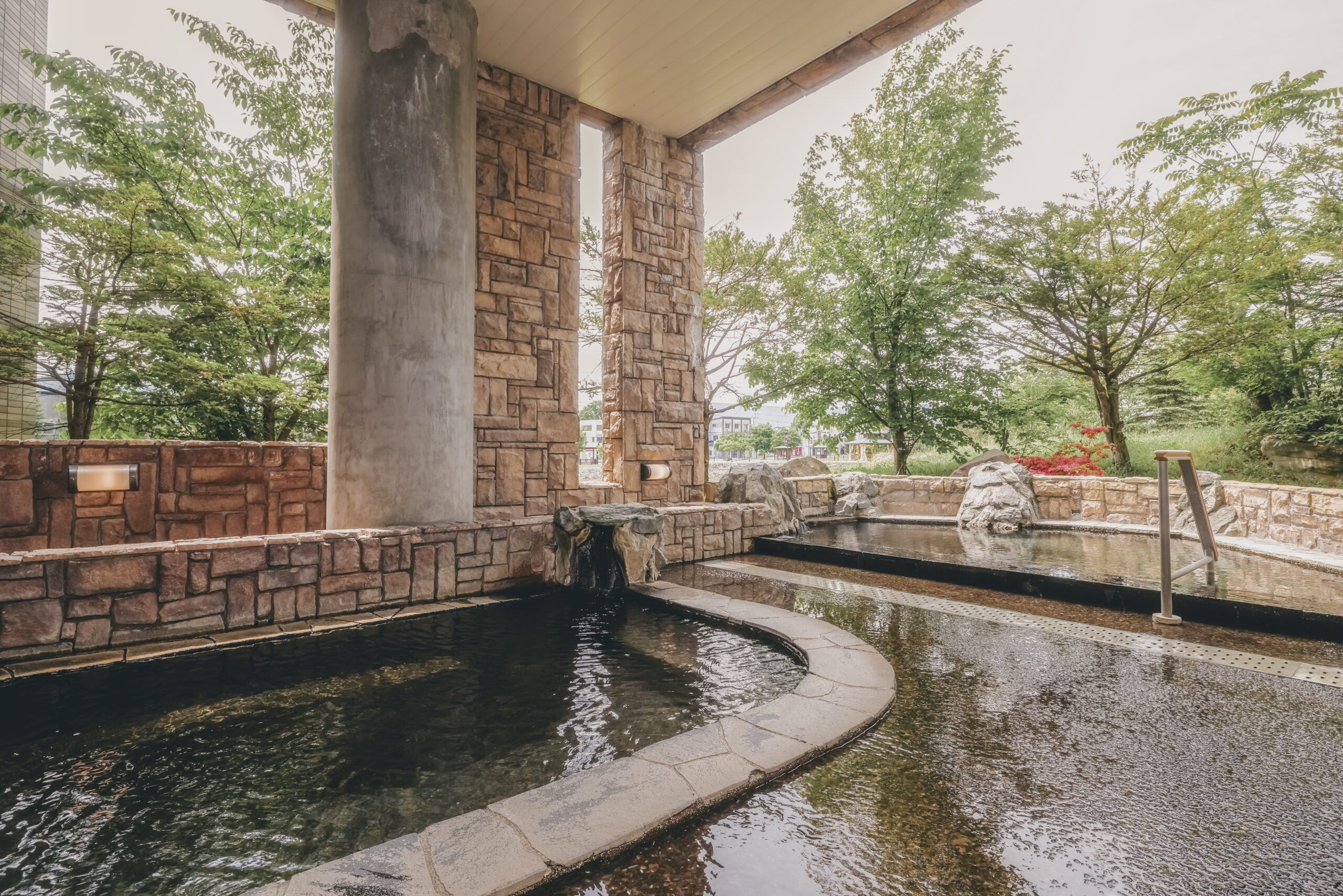 大江本家の露天風呂